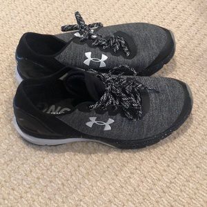 Great comfy sneakers